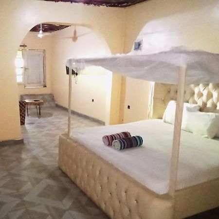 Baba Lao Hotel Malindi Exteriör bild